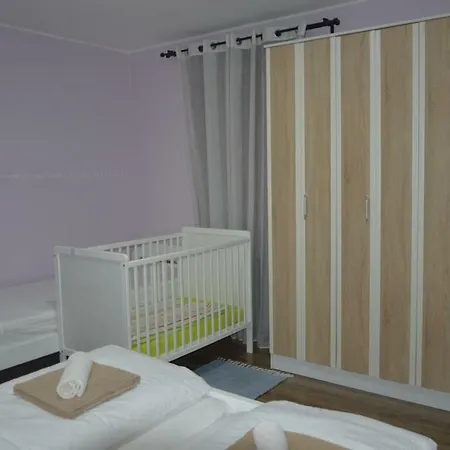 Kancler Apartment *